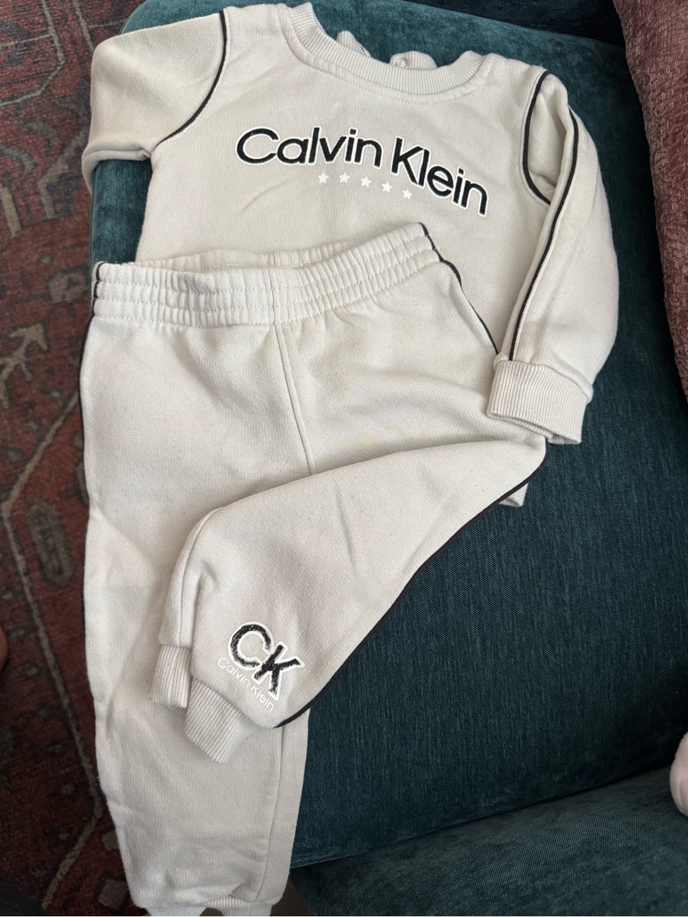 Calvin Klein Kids Cream Sweatpants and Joggers Set